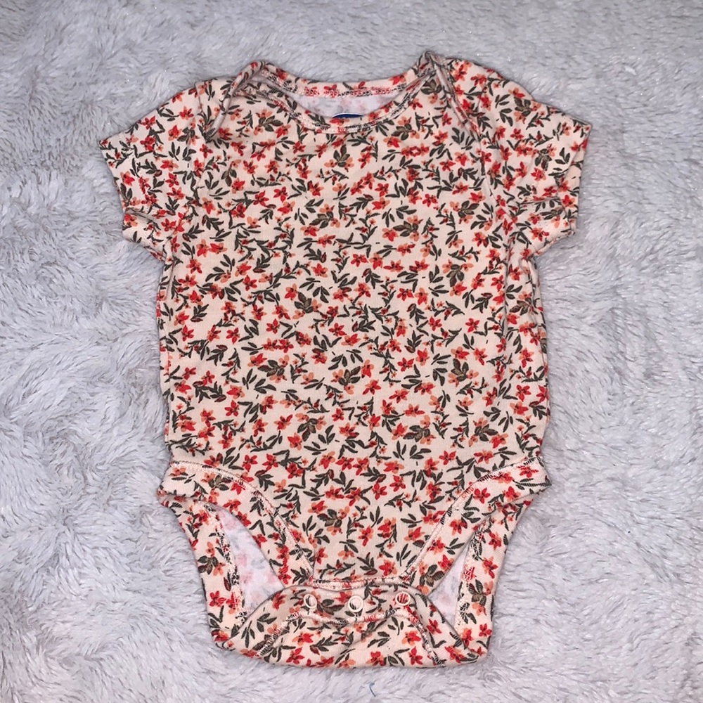 (3 for $10) old navy floral bodysuit 🌸